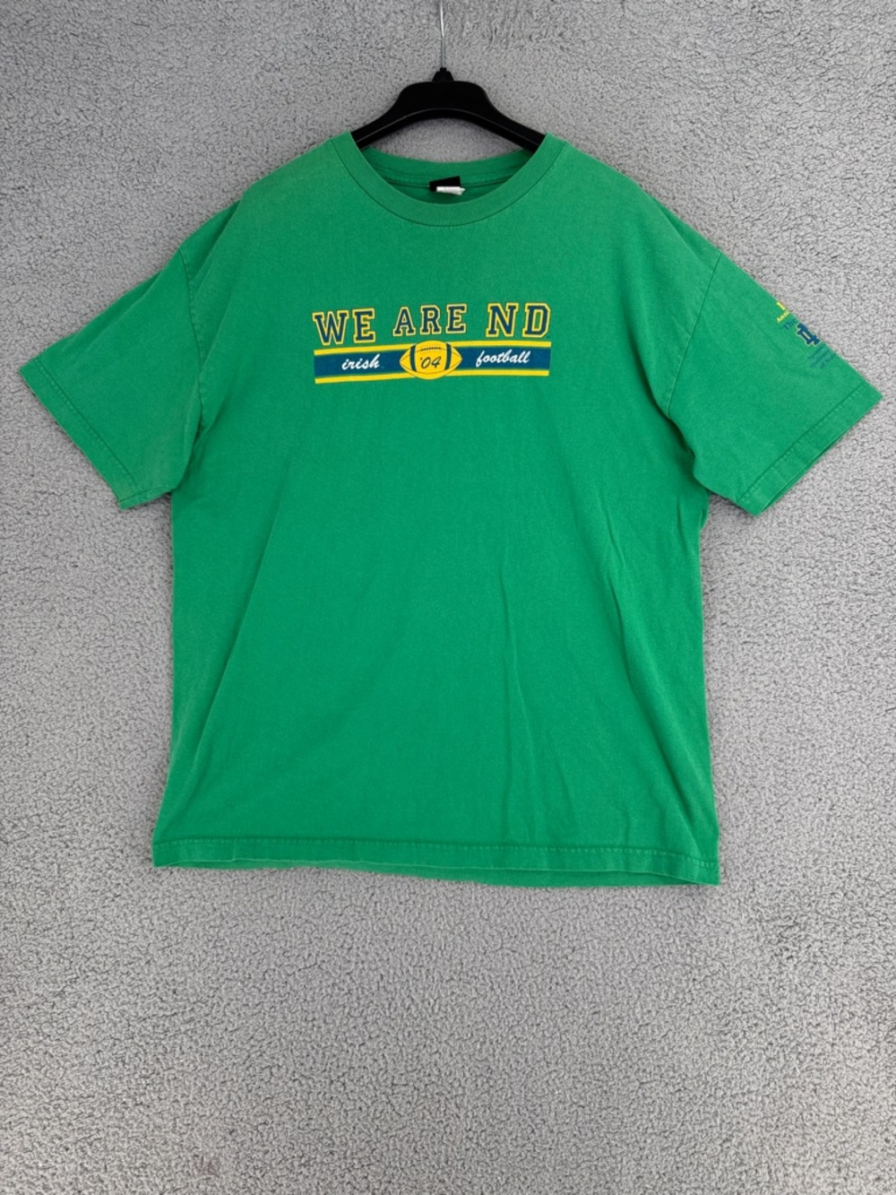 2004 Notre Dame mens XL short sleeve t-shirt Green "We Are ND" Football Graphic